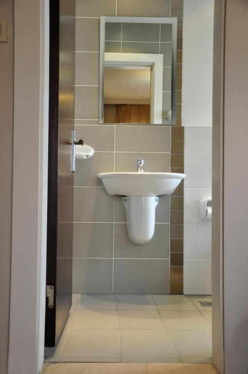 Granada Suites Hotel Αμμάν Δωμάτιο φωτογραφία