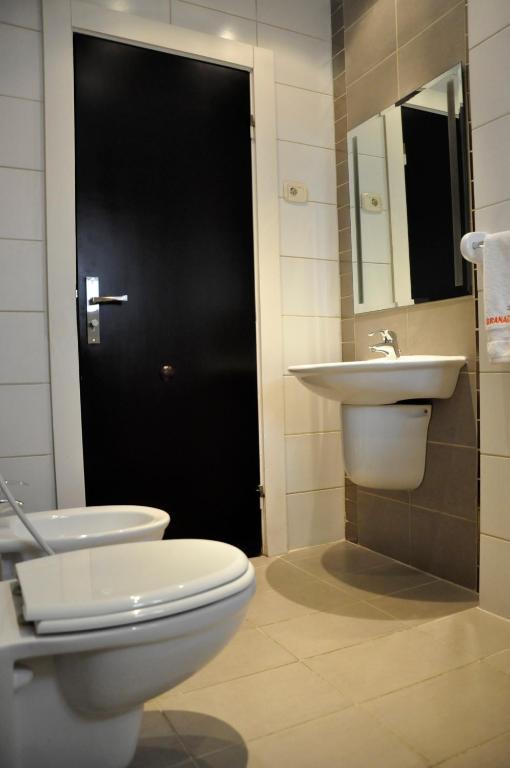 Granada Suites Hotel Αμμάν Δωμάτιο φωτογραφία
